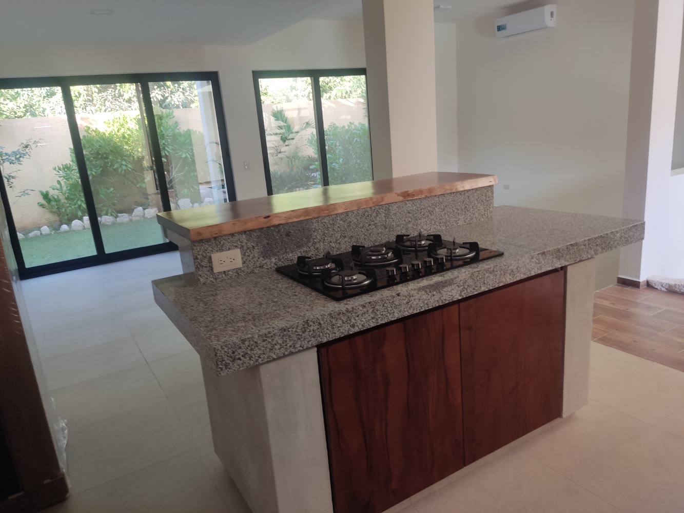 House selling in Tulum, QR Mexico